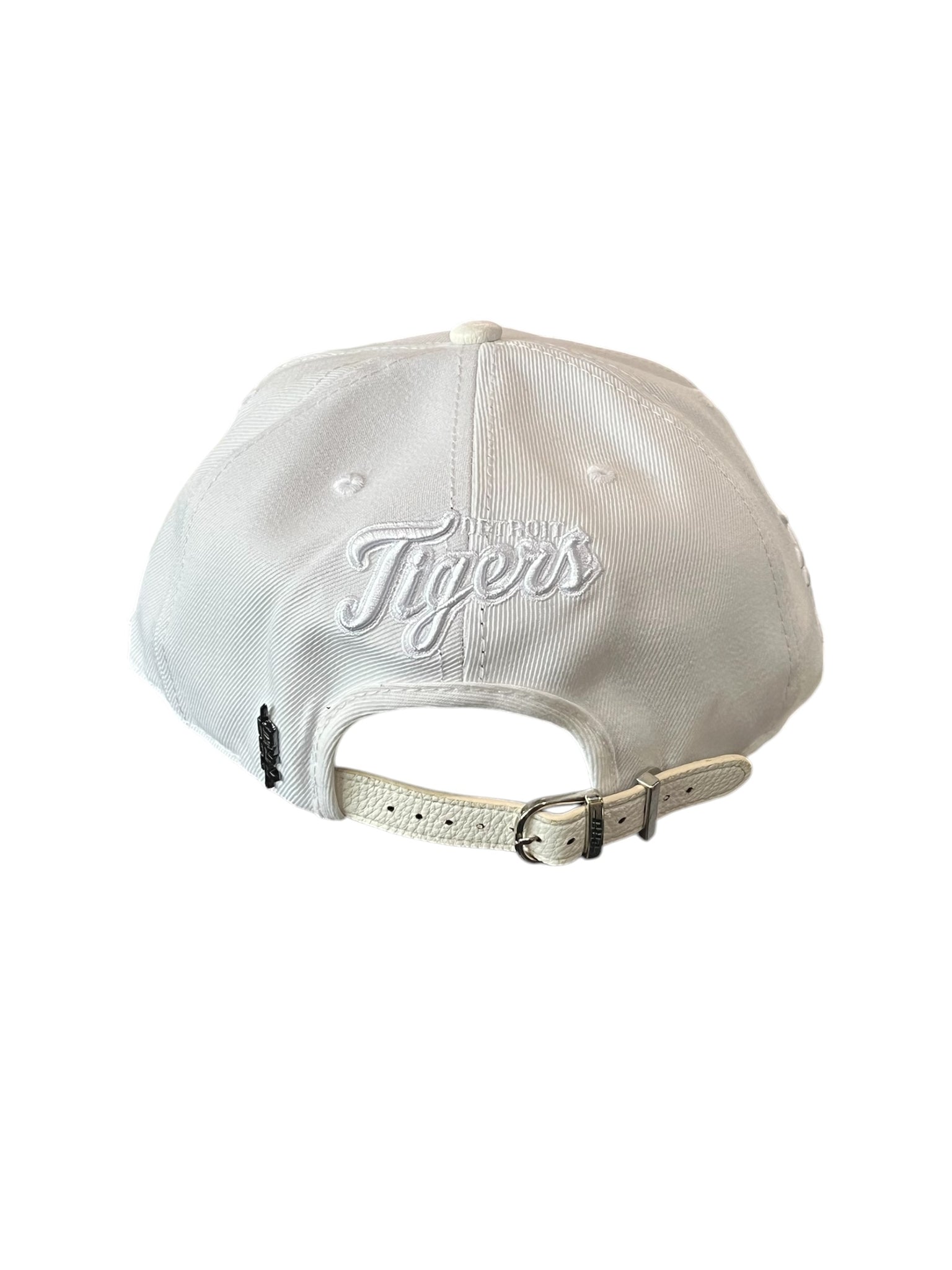 Pro Tigers WHITE OUT PINCH FRONT STRAPBACK