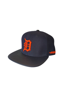 Pro Tigers Old English D Strapback NAVY/ORG