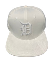 Pro Tigers Gator Strapback Triple White
