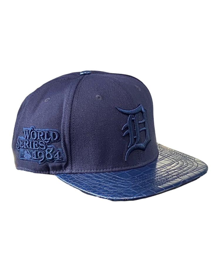 Pro Tigers Gator Strapback Navy