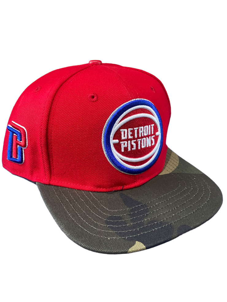 Pro Pistons Camo Snapback Red