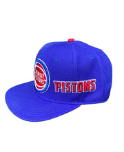 Pro Pistons Roses Snapback
