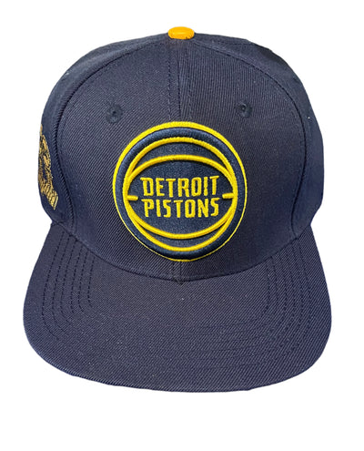 DETROIT PISTONS snapback UofM color way! THREE-THRIRTEEN x PRO STANDARD